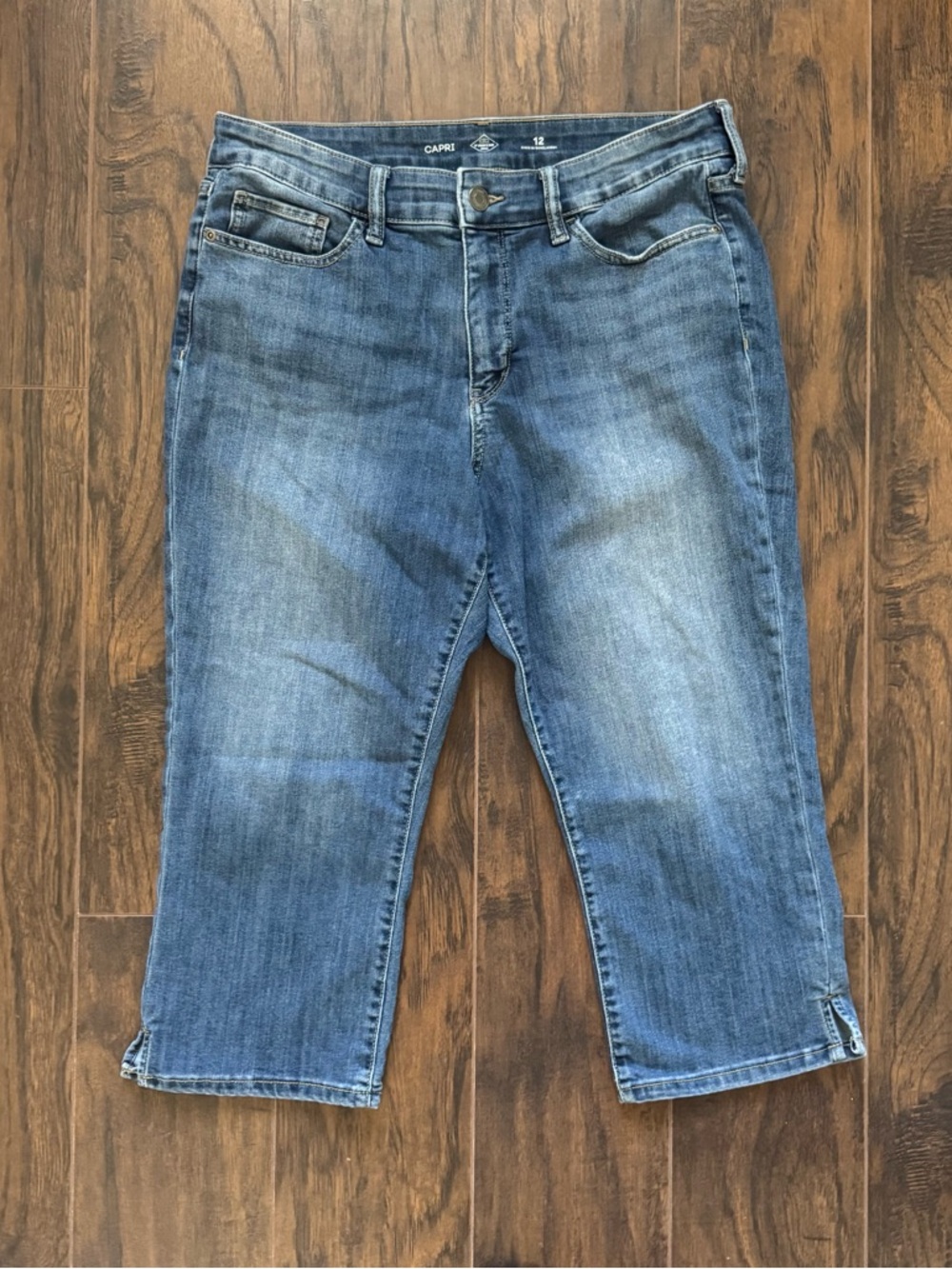 St John’s Bay Size 12 Capri Denim Jeans